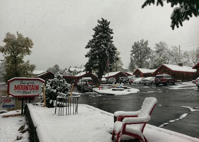 Foot Of The Mountain Motel